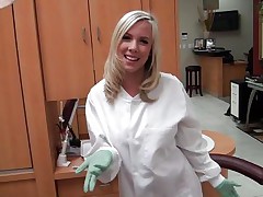 Hawt blonde dentist starts getting her clothes off then goes on her knees and begins to suck a dick. What will this attractive chick do next? And in what ways shall she receive fucked? Will she be drilled on the floor?
